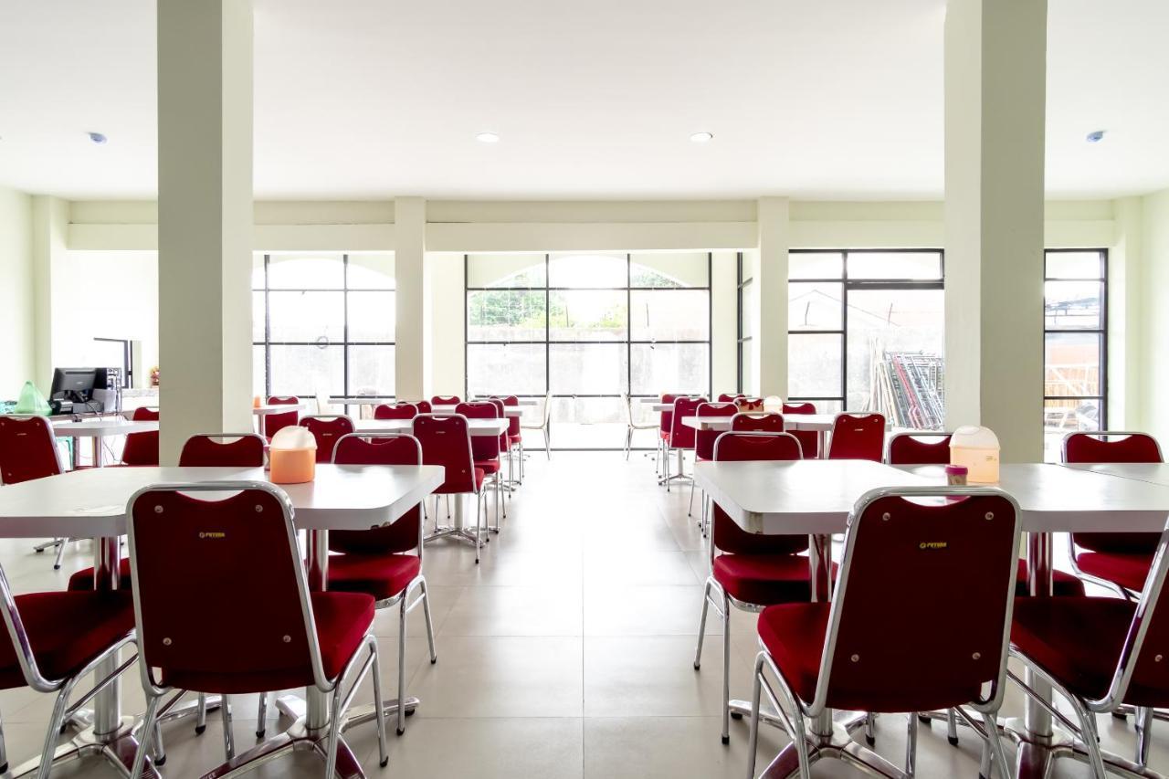 Oyo 1940 Cendana Homestay Syariah Medan Ngoại thất bức ảnh