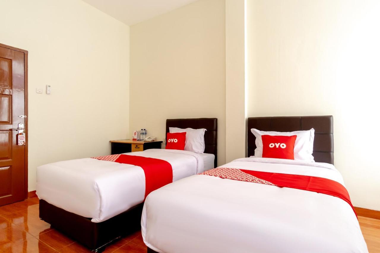 Oyo 1940 Cendana Homestay Syariah Medan Ngoại thất bức ảnh