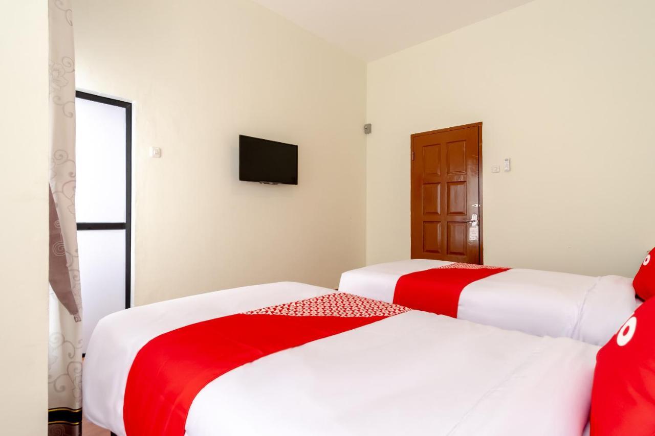 Oyo 1940 Cendana Homestay Syariah Medan Ngoại thất bức ảnh